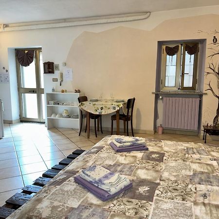 Casa Aromi Ed Arte Guest House Asti Luaran gambar