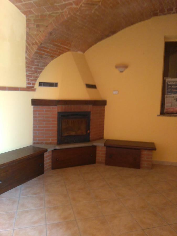 Casa Aromi Ed Arte Guest House Asti Luaran gambar