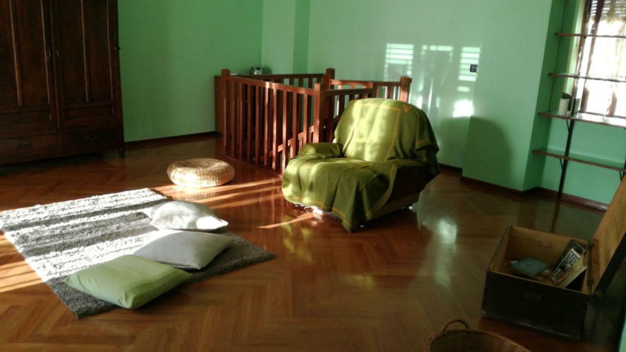 Casa Aromi Ed Arte Guest House Asti Luaran gambar