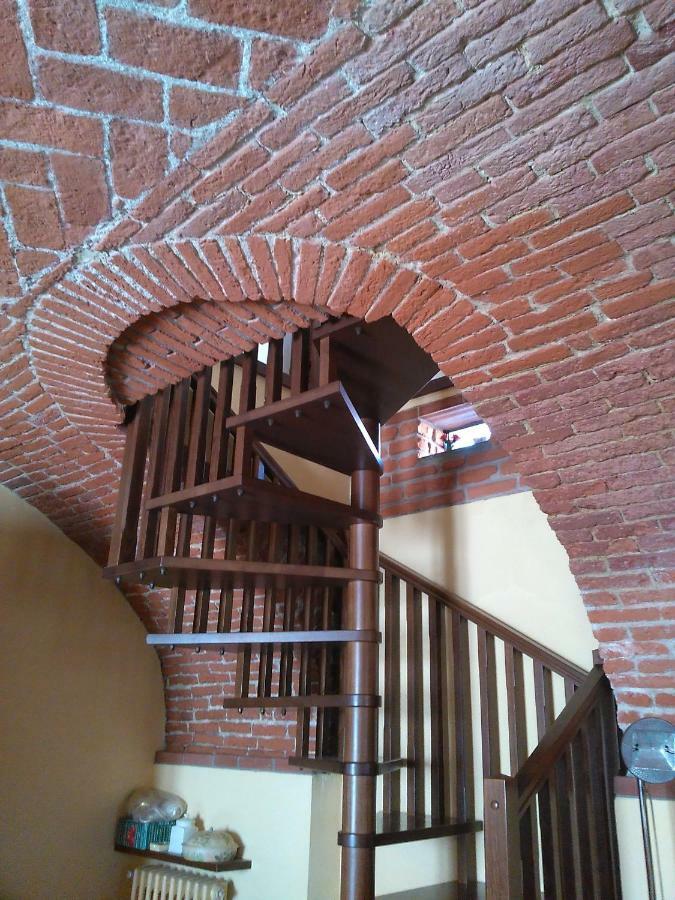 Casa Aromi Ed Arte Guest House Asti Luaran gambar