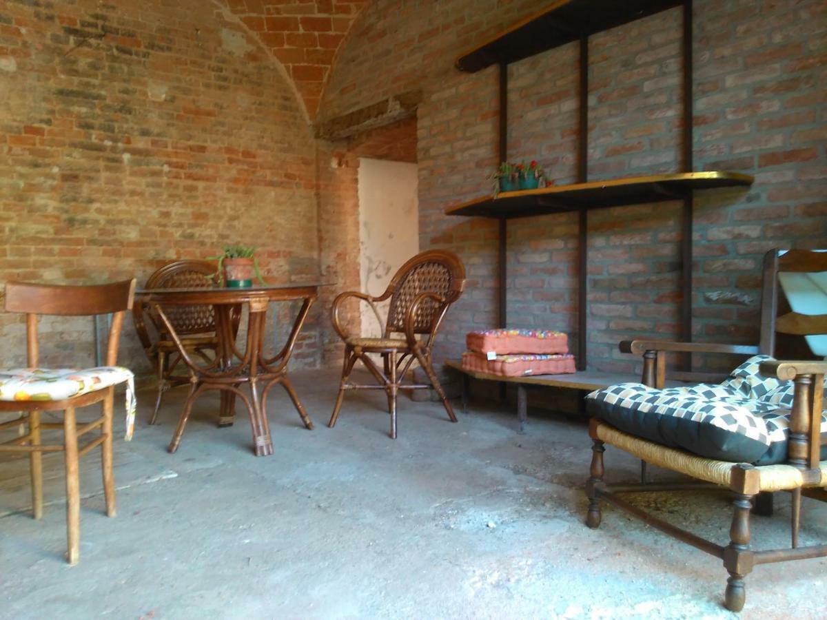 Casa Aromi Ed Arte Guest House Asti Luaran gambar