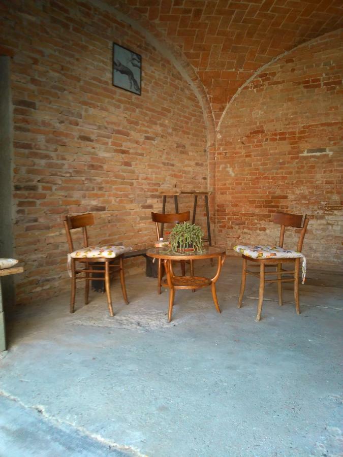 Casa Aromi Ed Arte Guest House Asti Luaran gambar
