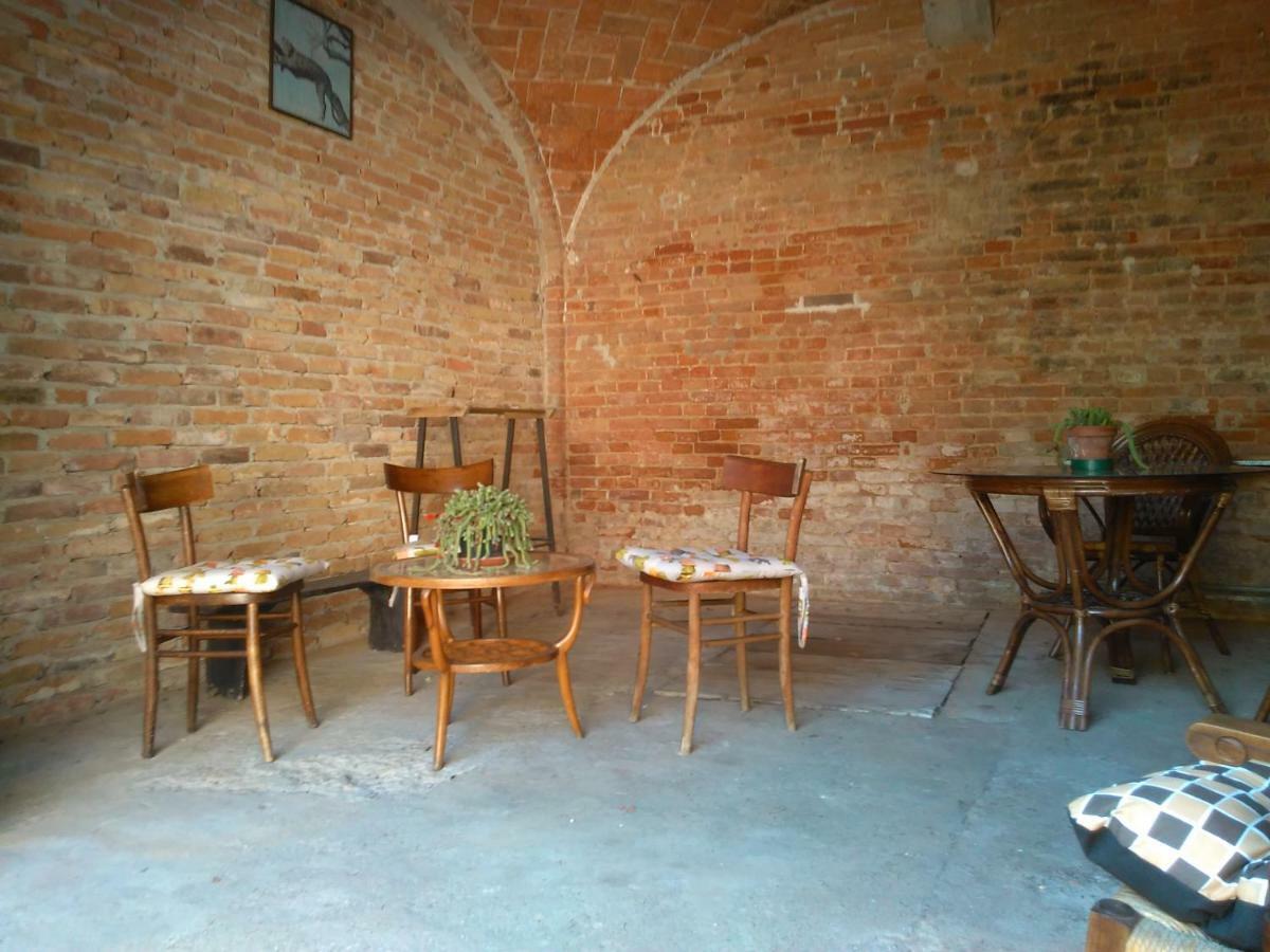 Casa Aromi Ed Arte Guest House Asti Luaran gambar